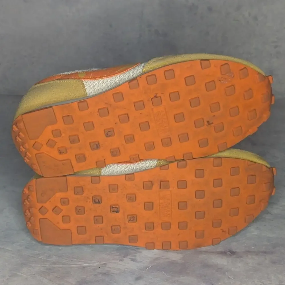 Nike Women's Daybreak Sneakers Paisley Swoosh Pale Ivory Magma Orange, Size 6.5